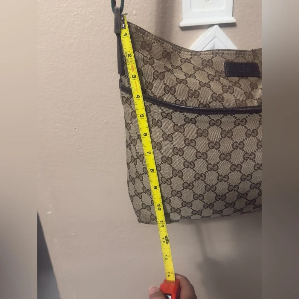 Gucci Tan Messenger Bag with Green and Red Strap - Picture 3 of 14